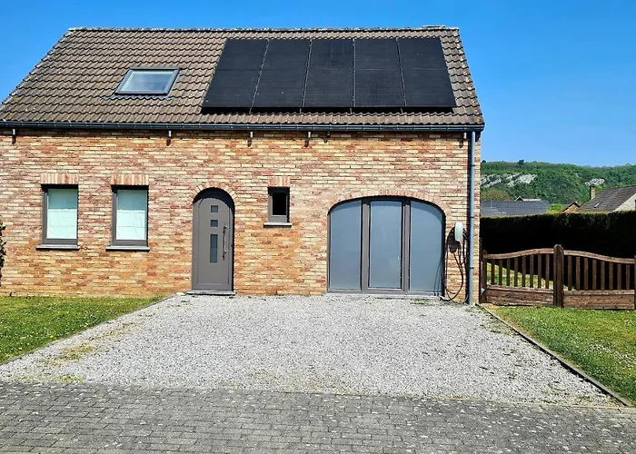 Gîte au 14 - au calme avec jardin , proche de Dinant