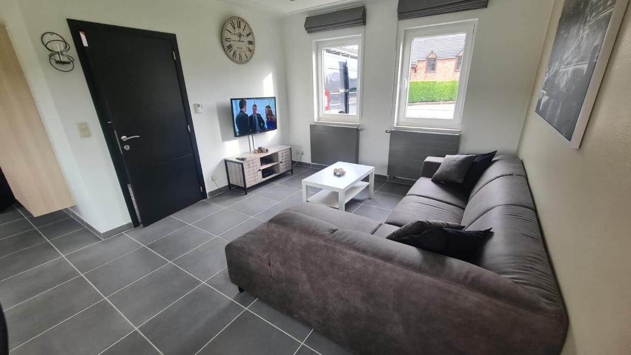 Holiday home Au 14 - Au Calme Avec Jardin , Proche De Dinant Anhee